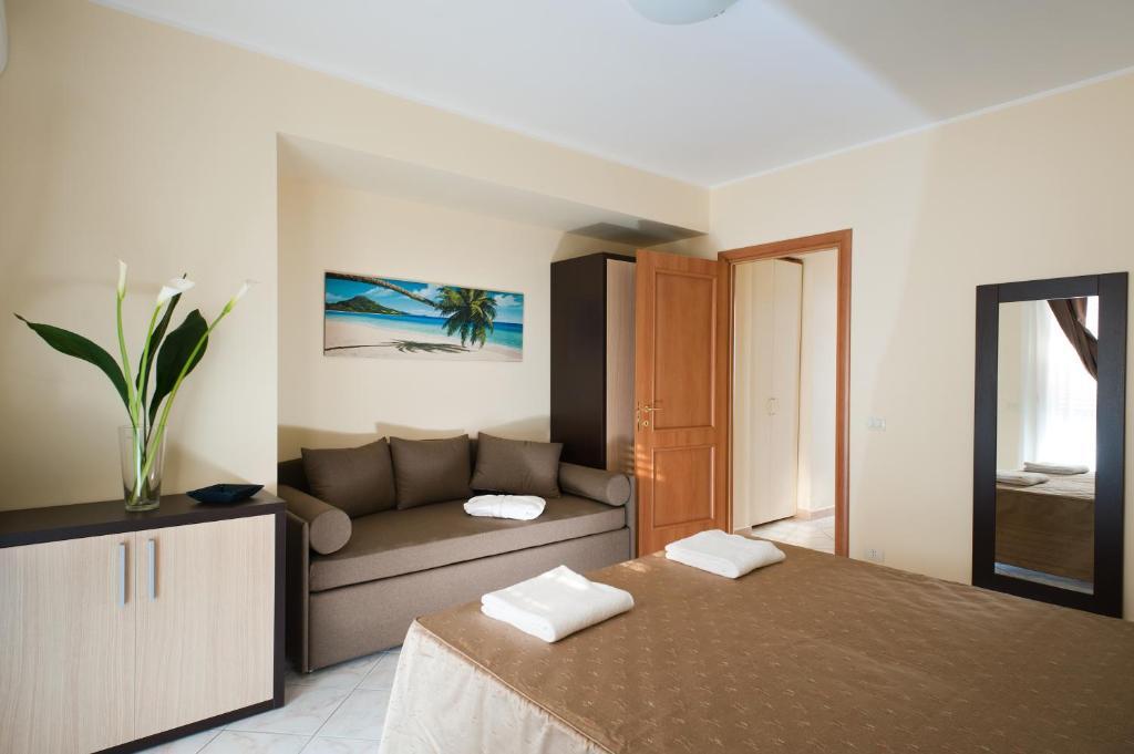 Casa Vacanze Samira Fondachello  Exteriör bild