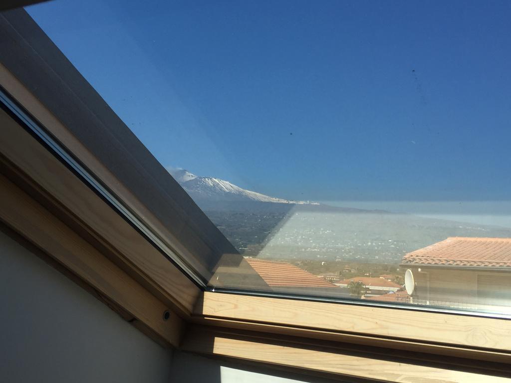 Casa Vacanze Samira Fondachello  Exteriör bild