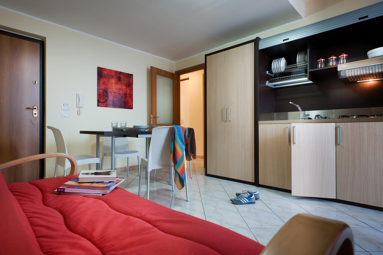 Casa Vacanze Samira Fondachello  Exteriör bild