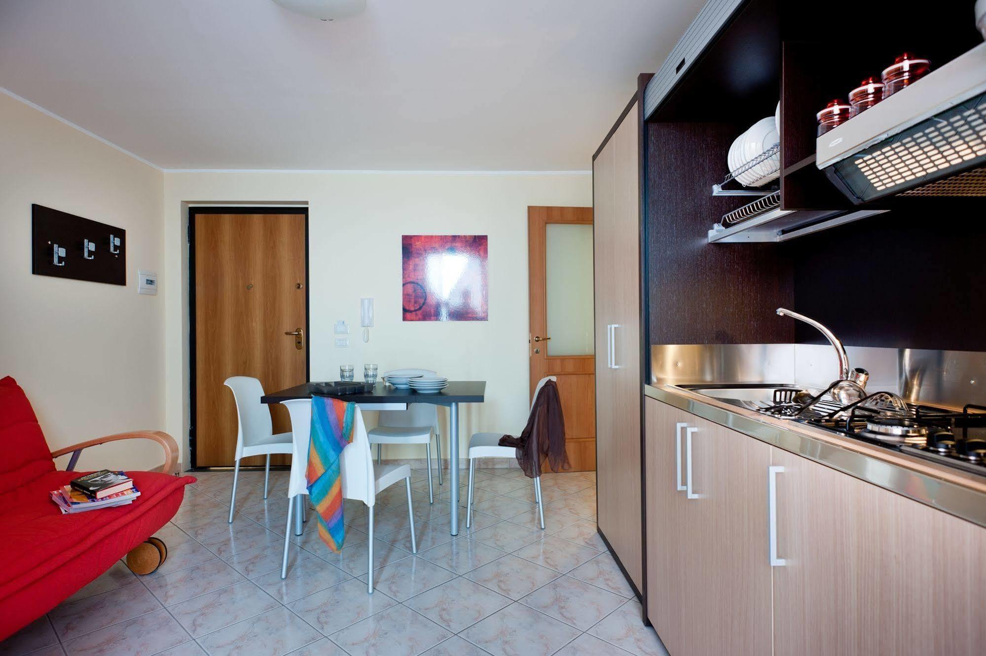 Casa Vacanze Samira Fondachello  Exteriör bild